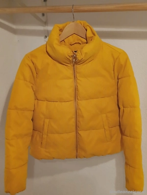 Steppjacke ONLY, Größe M   Dreieckstuch CAPO, gestrickt Bild 2