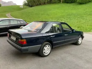 Mercedes-Benz E-Klasse Bild 5