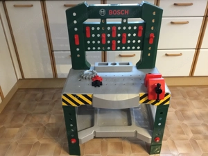 STOPP! Tolle Bosch-Kinderwerkbank samt Zubehör, super Zustand