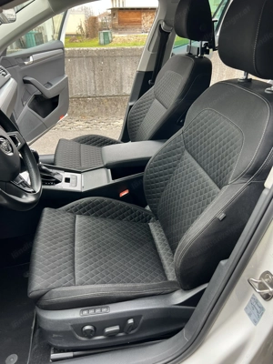 Skoda Superb Combi 2.0 TDI 4x4 DSG Style Bild 10