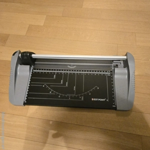 Papierschneidemaschine