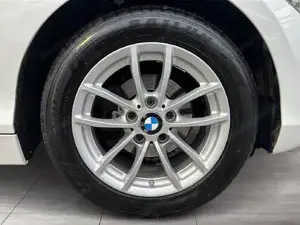 BMW 114d Xenon // Navi Bus. // Klimaaut. // Shz PDC Bild 6