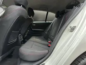 BMW 114d Xenon // Navi Bus. // Klimaaut. // Shz PDC Bild 11