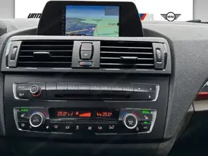 BMW 114d Xenon // Navi Bus. // Klimaaut. // Shz PDC Bild 8