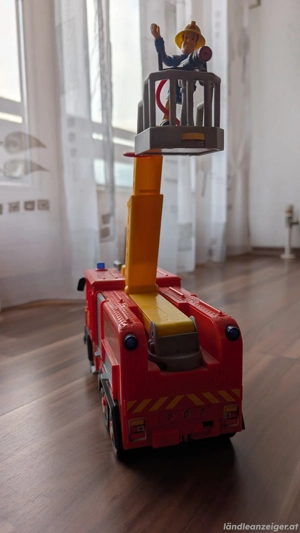 Feuerwehrauto Feuerwehrmann Sam Bild 2