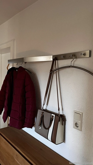 Garderobe Chromstahl Minimalistisch