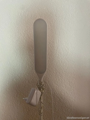 180cm große schmale weiße Stehlampe Bild 4