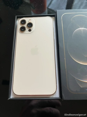 iPhone 12 Pro in Gold Bild 3