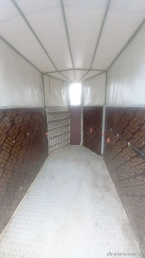 Viehanhänger zu verkaufen Bild 2