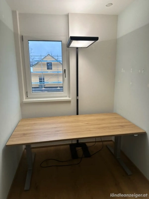 Zumtobel LED Stehleuchte CAPA - Direkt Indirekt, Bewegungsmelder, dimmbar Bild 4