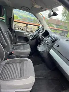 VW Multivan Bild 6