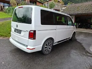 VW Multivan Bild 2