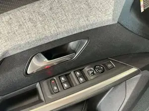 Peugeot 5008 Bild 12