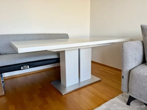 Esstisch (ausziehbar) zu verkaufen  Bild 4