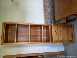 Esszimmer mit Eckbank, Tisch, 2 Stühle, Vitrinen- und Regalschrank, auch einzeln Bild 9