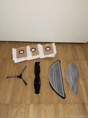 Staubsauger mit Absaugstation  Bild 3