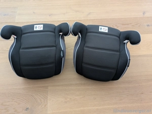 Zwei Kindersitzerhöhungen neuwertig 