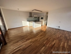 3-Zimmer-Dachgeschosswohnung in Hatlerdorf  Bild 2