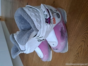 Zu Verschenken: Kinderskischuhe 