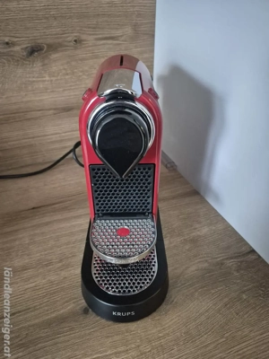 KRUPS Citiz Nespresso Maschine ...Neuwertig ! wegen Wohnungsauflösung zu verkaufen. 