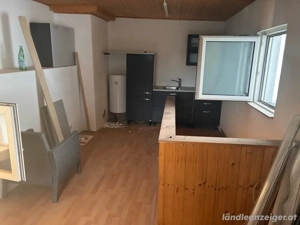 Gewerbefläche 80m2 mit Büro & Sanitär + 250m2  Außenfläche in Hard Bild 3