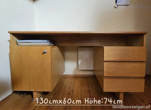 Schreibtisch zu verschenken 