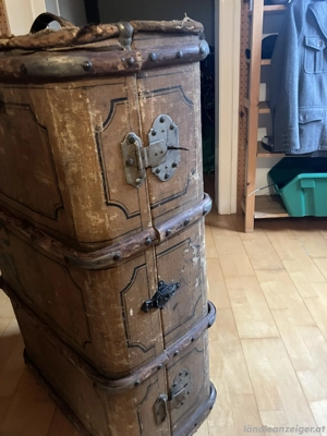 Überseekoffer   Reisekoffer Antik  Bild 3