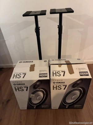 Yamaha HS7 mit Stativen Bild 5