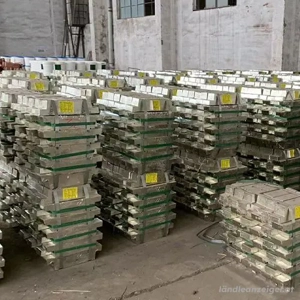 Hochwertige Aluminiumbarren, Gold und Diamanten zu verkaufen