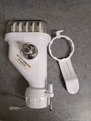 Original KitchenAid Röhren-Nudelaufsatz