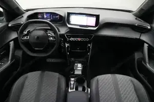 Peugeot 2008 1.2 PureTech 130 Allure (EURO 6d) LED KlimaA Bild 6