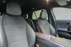 Mercedes-Benz E 300 de 4MATIC mit EQ Hybrid Technologie T-Modell Bild 10