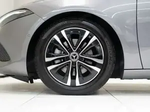 Mercedes-Benz A 180 d Kompaktlimousine W-Paket KAM SpurW  SpurH Bild 6