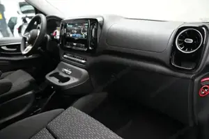 Mercedes-Benz Vito 116 CDI Tourer SELECT Lang SpurH ACC Navi Bild 7