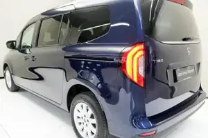 Mercedes-Benz T 180 PROGRESSIVE Lang Navi PDC KAM KlimaA SpurH Bild 15