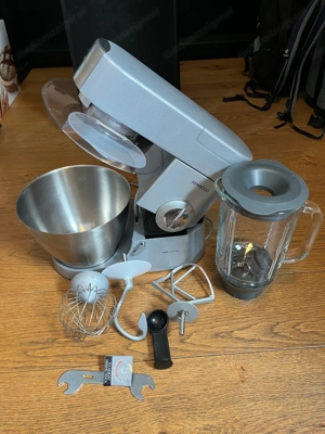Kenwood Küchenmaschine KMC570 Chef Premier, kaum benutzt, mit Glas-Mixaufsatz (Neu)