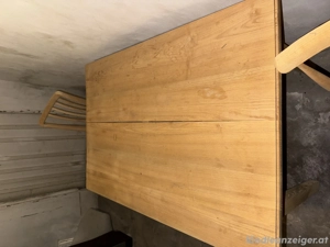 Holztisch Alt mit kleiner Schublade Bild 2