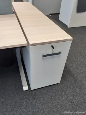 2 Container mit großem Auszug Bild 3