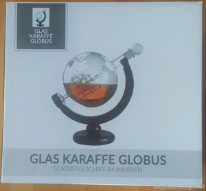Glas Karaffe Globus
