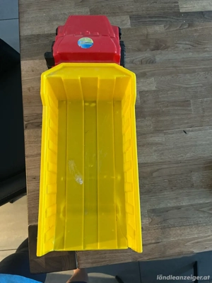 Lastwagen Spielzeugauto Bild 5