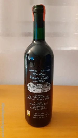 Circa 30 Jahre alter Wein 