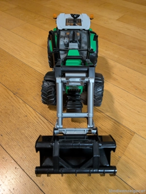 Bruder Deutz Agrotron x720 Bild 3