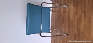 Stühle stapelbar Bild 3