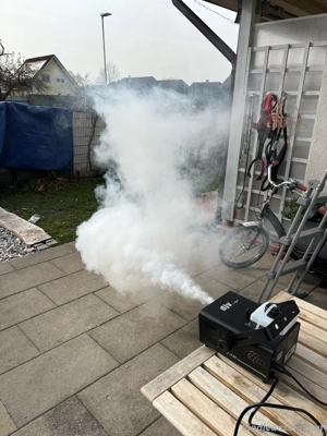 Nebelmaschine mieten Bild 2