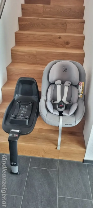 Kindersitz mit ISO-Fix Station