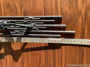 Kreuz aus Metall mit Herkunftszertifikat Bild 3