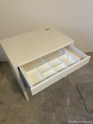 Ikea MICKE Schreibtisch Bild 3