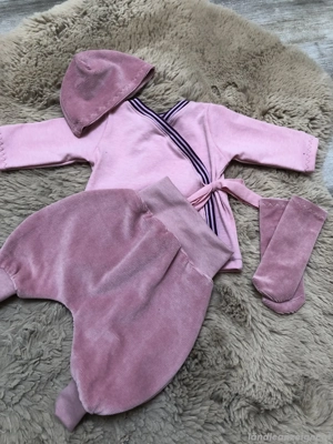 Garnitur für Frühchen oder kleine Babys, handmade, neu  Bild 2