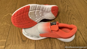 Turnschuhe 34