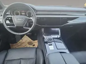Audi A8 Bild 10